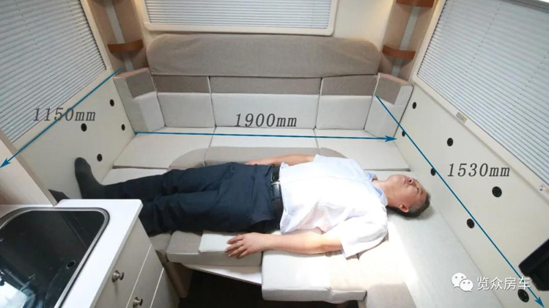 老人孩子房車旅行，選擇這款房車合適