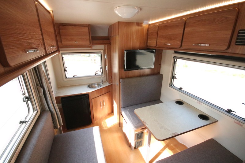 2米大床的房車，真的挺好