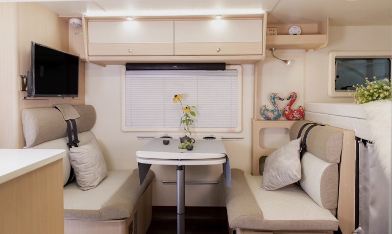 大床、大客廳得房車,四驅(qū)、動力好 大床、大客廳得房車,四驅(qū)、動力好