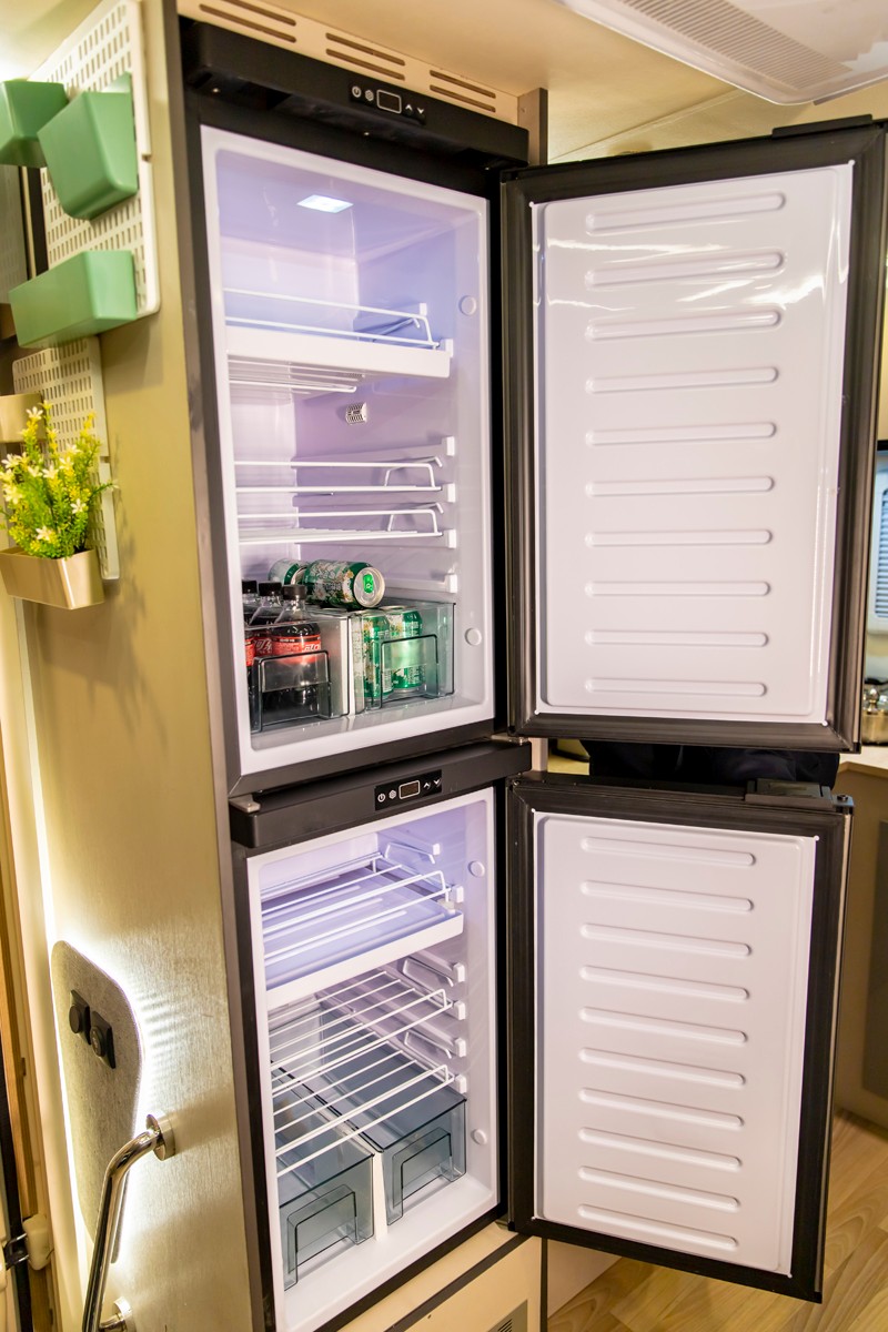 自由炮領銜,引爆成都房車展 自由炮領銜,引爆成都房車展