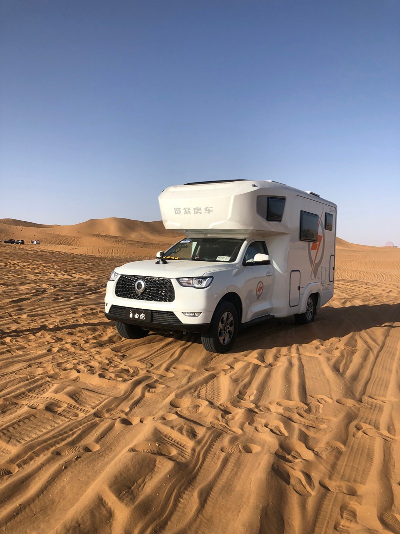 以自由為名，炮響阿拉善