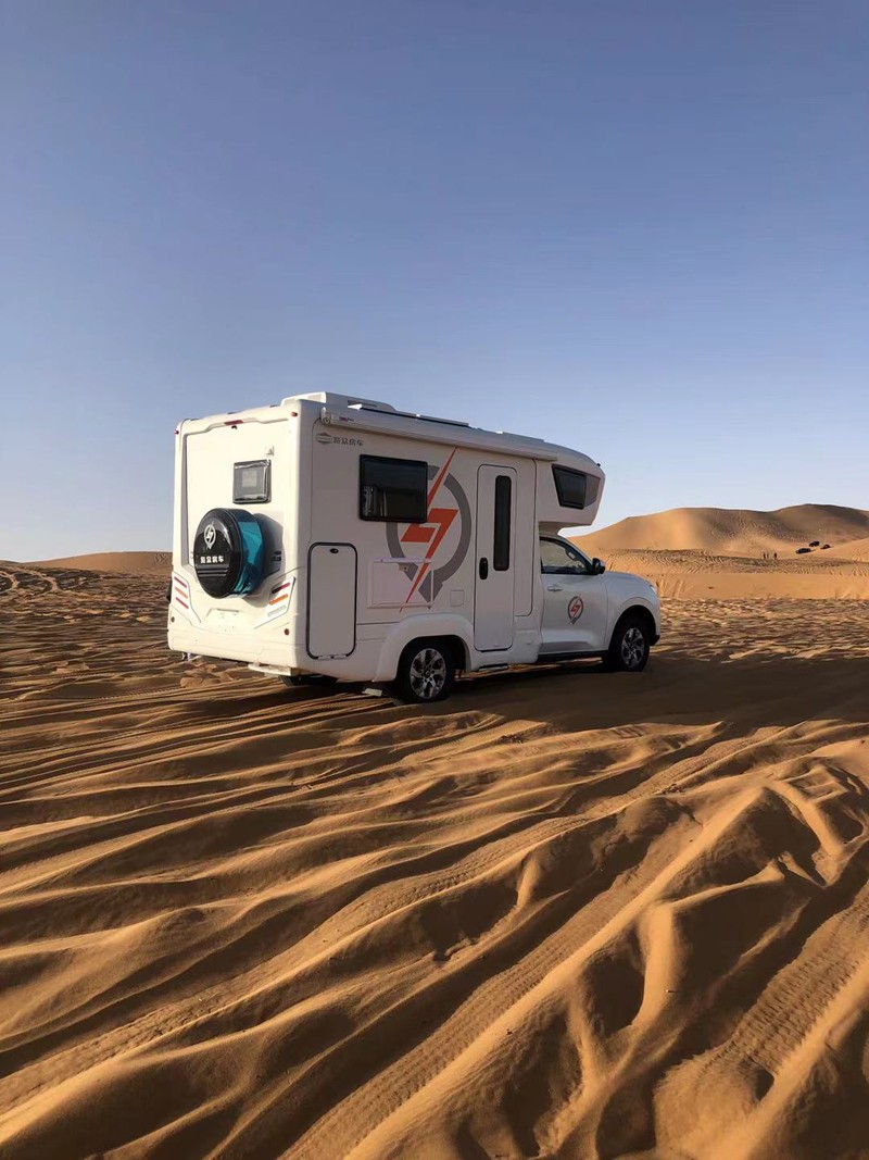 以自由為名，炮響阿拉善