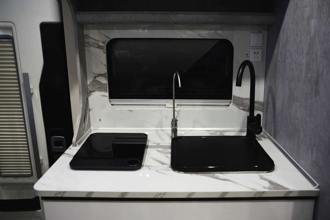 來(lái)福房車_雙拓大空間_超高性價(jià)比 來(lái)福房車_雙拓大空間_超高性價(jià)比