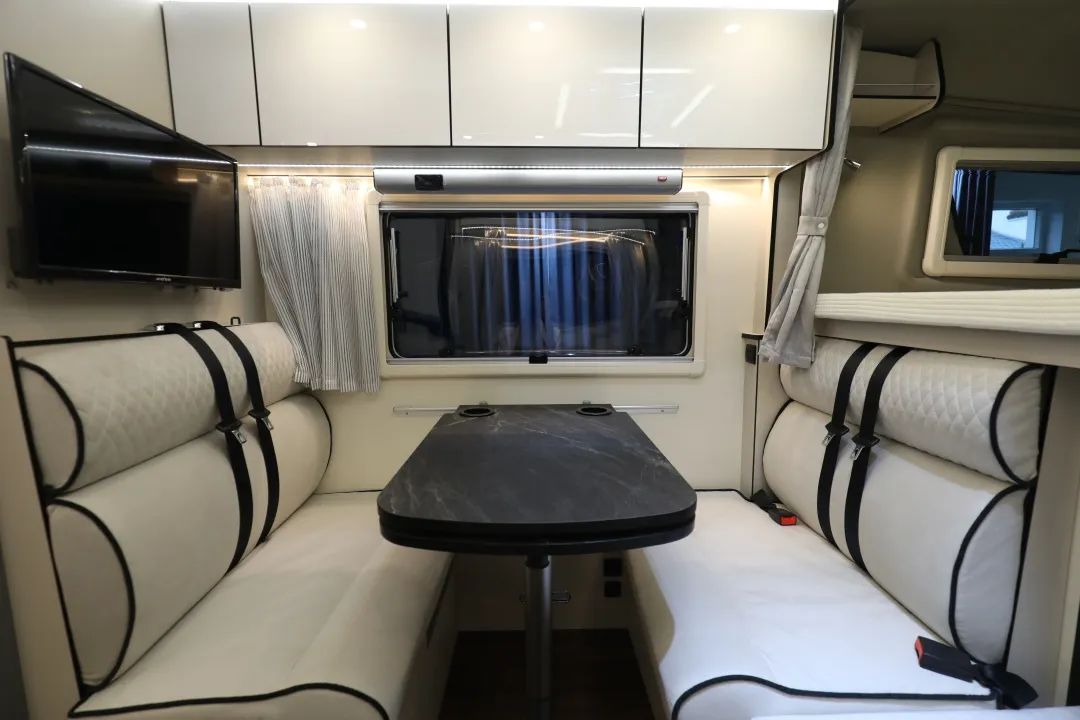 成年人不做選擇題，自由與安穩我都要！