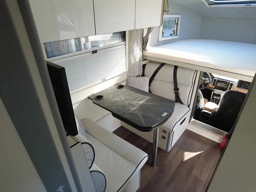 出門(mén)旅行行李太多沒(méi)地方放？這輛可以完美解決